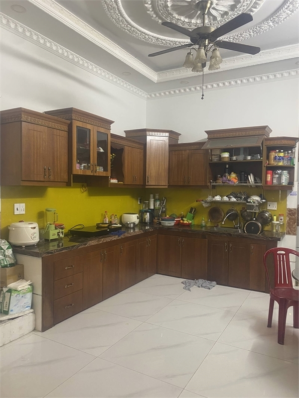 BÁN GẤP NHÀ :  Đường 18B GIÁ 6.5 tỷ Bình Tân Hồ Chí Minh- Kết cấu: Nhà 1 trệt 2 lầu + sân thượng - Ảnh chính